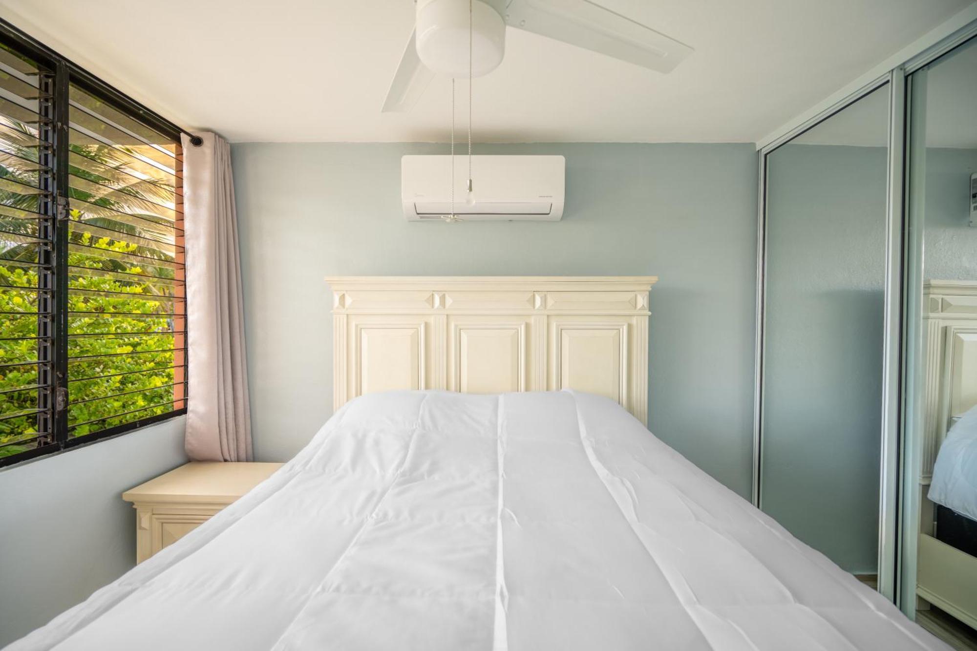 Blue Water Beach Villa 卢基约 外观 照片