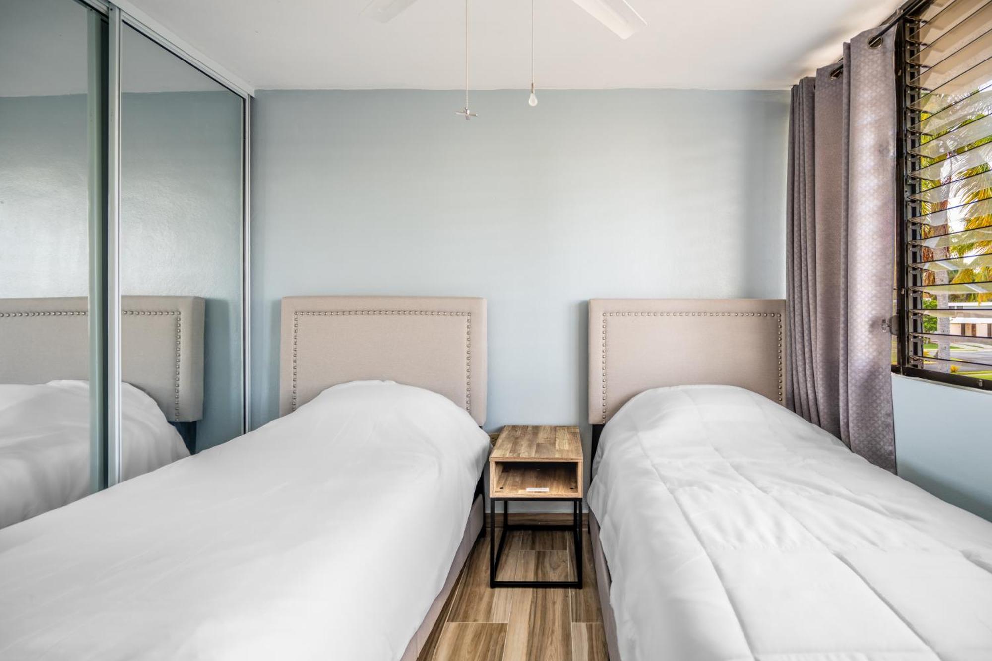Blue Water Beach Villa 卢基约 外观 照片